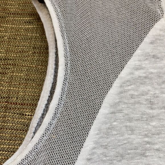 ZARA Traulific sleeveless linen blend tee with net detail - Picture 2 of 6